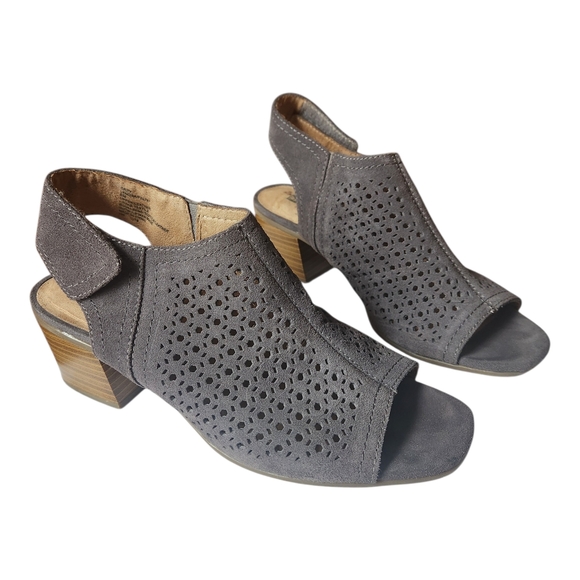 White Mountain Shoes - White Mountain Lorna Leather Peep Toe Sandals In Gray Size 8M